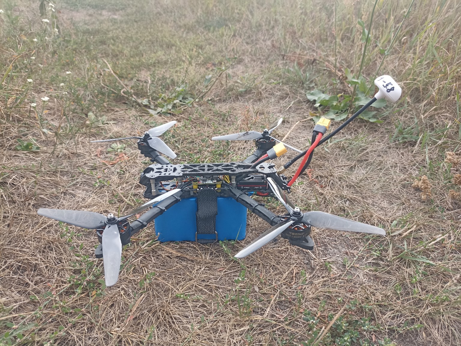 7-дюймовий FPV-дрон після завершення збірки